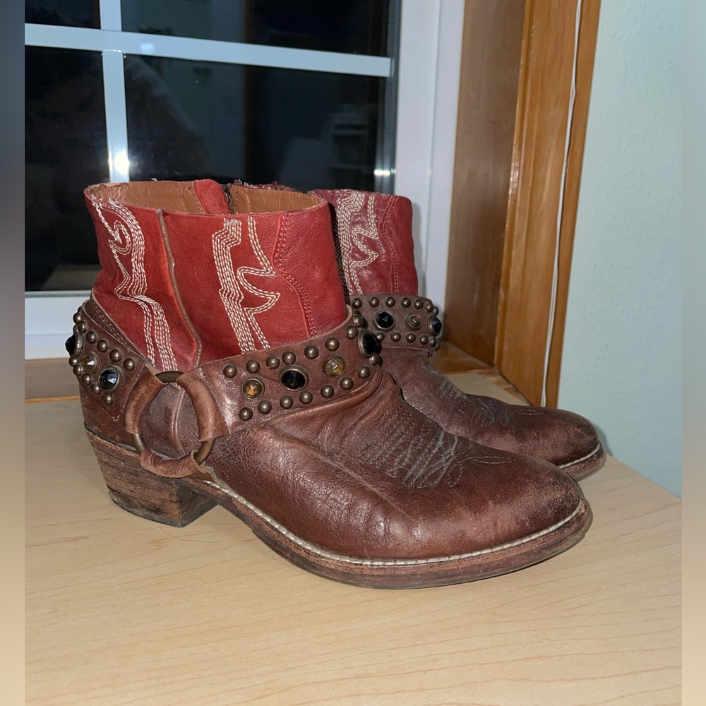 Sam Edelman cowgirl booties